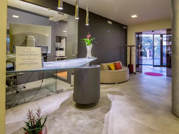 La Villa, Sure Hotel Collection by Best Western